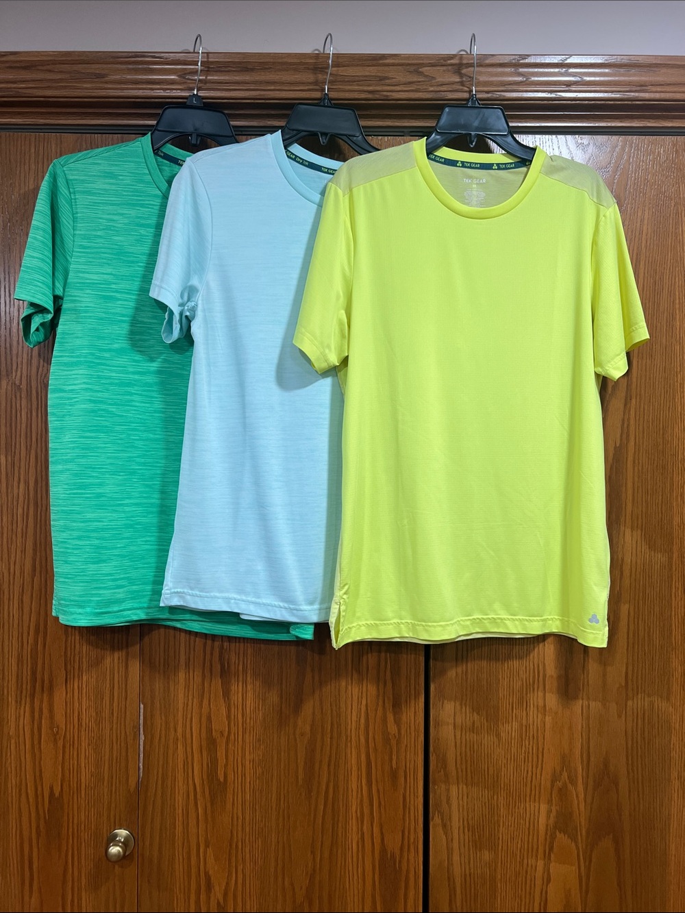 BUNDLE (3) Tek Gear shirts